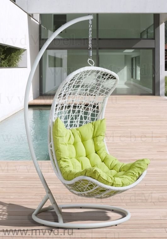 Подвесное кресло-яйцо Виши белое на стойке с зелёной подушкой (KR)