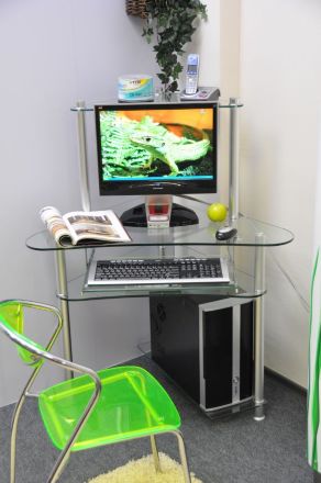 Компьютерный стол угловой G003G1 стекло прозрачное