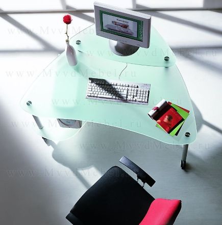Компьютерный стол V47 стеклянный